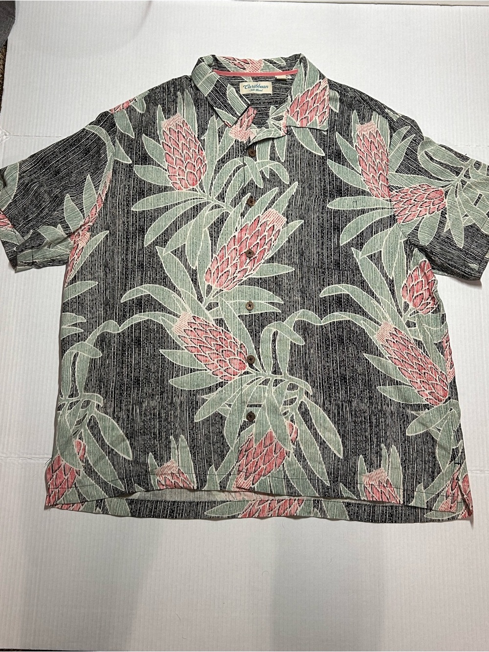 Caribbean Silk Blend Men’s XL Tropical Floral Button Down Shirt Short Sleeve